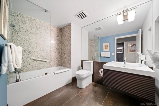 1080 Park Blvd 1702, San Diego, CA 92101