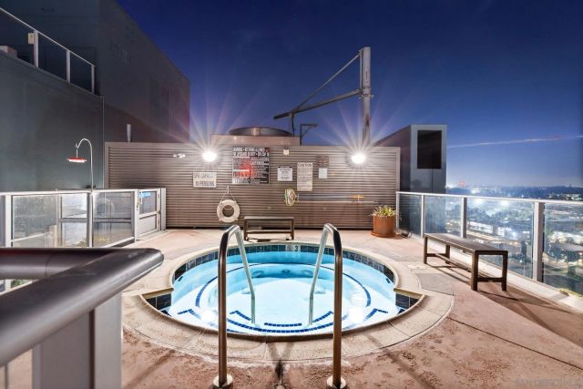 1080 Park Blvd 1702, San Diego, CA 92101