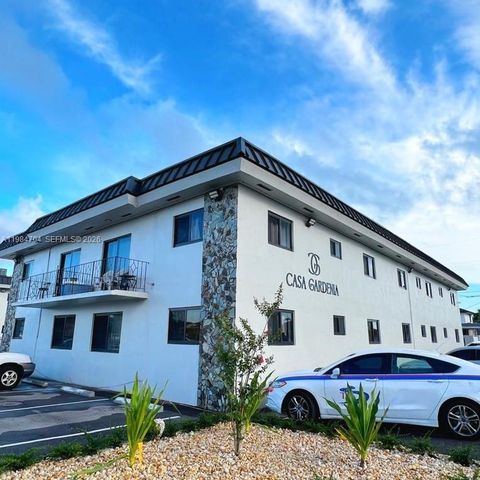 805 W 30th St 8, Hialeah, FL 33012