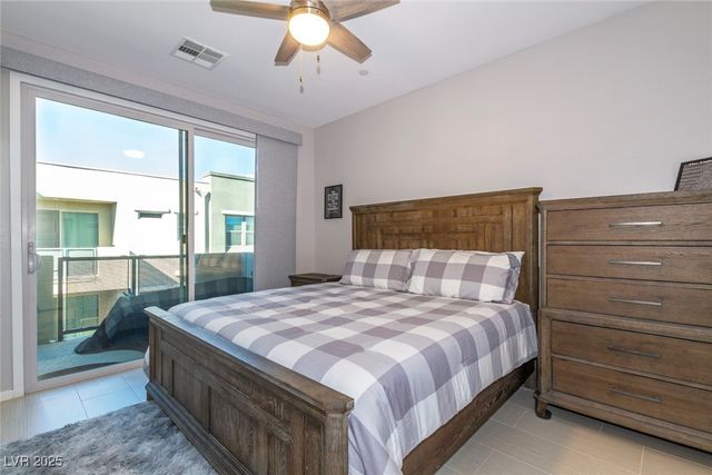 11257 Rainbow Peak Avenue 211, Las Vegas, NV 89135