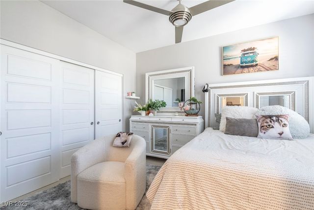 11257 Rainbow Peak Avenue 211, Las Vegas, NV 89135