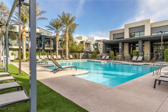 11257 Rainbow Peak Avenue 211, Las Vegas, NV 89135