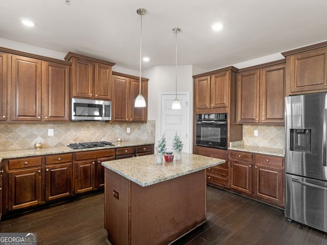 630 Oakville Trail, Hampton, GA 30228