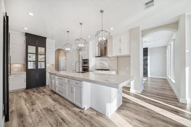 7714 Long Shadows Drive, Sugar Land, TX 77479