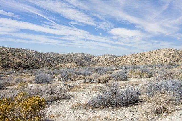 50600 Burns Canyon Road, Pioneertown, CA 92268