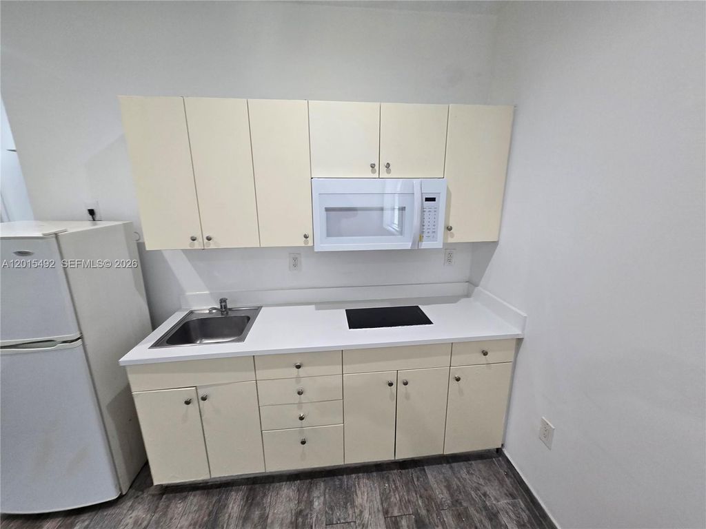 1345 Pennsylvania Ave 2A, Miami Beach, FL 33139
