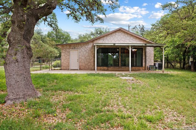 9423 Aqua Dr. W, Boerne, TX 78006