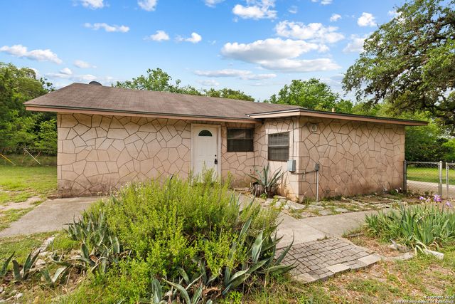 9423 Aqua Dr. W, Boerne, TX 78006