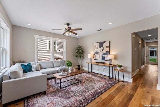 312 RIDDLE ST, San Antonio, TX 78210