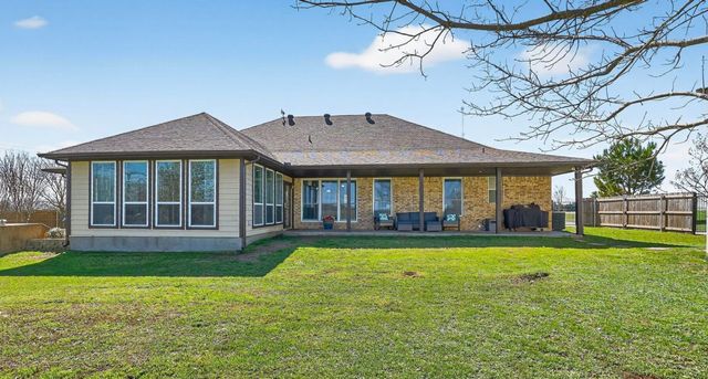 2515 Lakeshore Drive, Cleburne, TX 76033