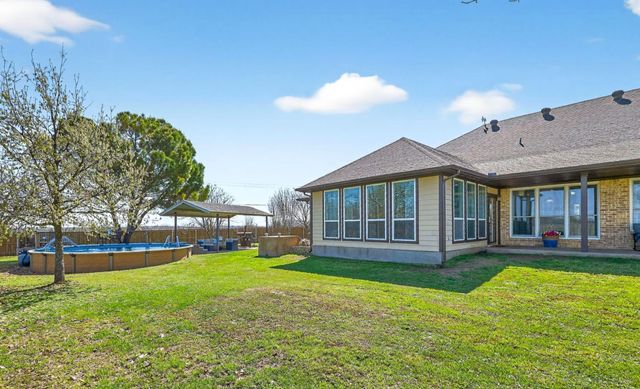 2515 Lakeshore Drive, Cleburne, TX 76033