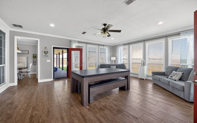 2515 Lakeshore Drive, Cleburne, TX 76033