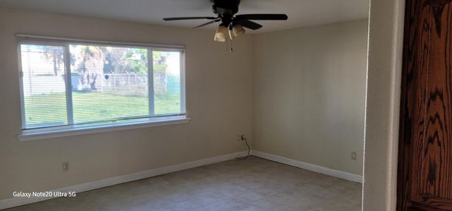 5935 Bamford Dr, Sacramento, CA 95823