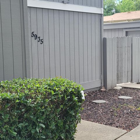 5935 Bamford Dr, Sacramento, CA 95823