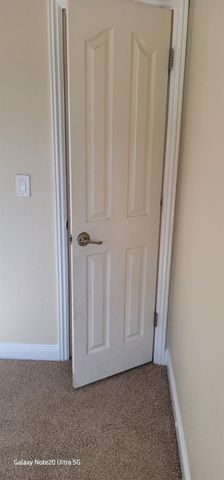 5935 Bamford Dr, Sacramento, CA 95823