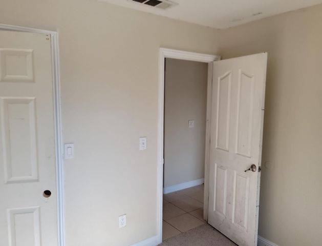 5935 Bamford Dr, Sacramento, CA 95823