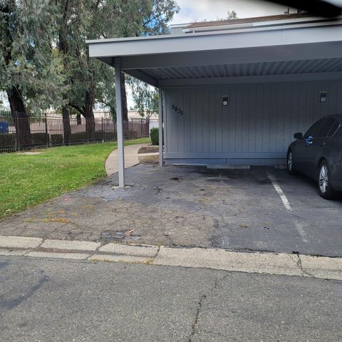 5935 Bamford Dr, Sacramento, CA 95823