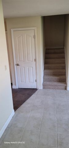 5935 Bamford Dr, Sacramento, CA 95823