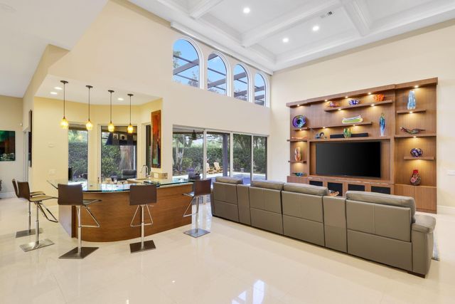 7039 Mandarin Drive, Boca Raton, FL 33433