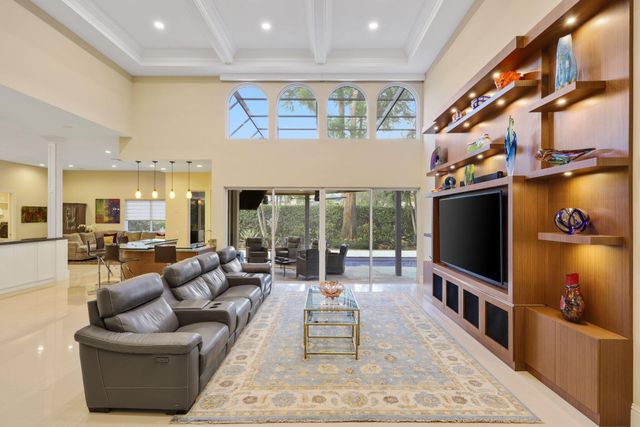 7039 Mandarin Drive, Boca Raton, FL 33433