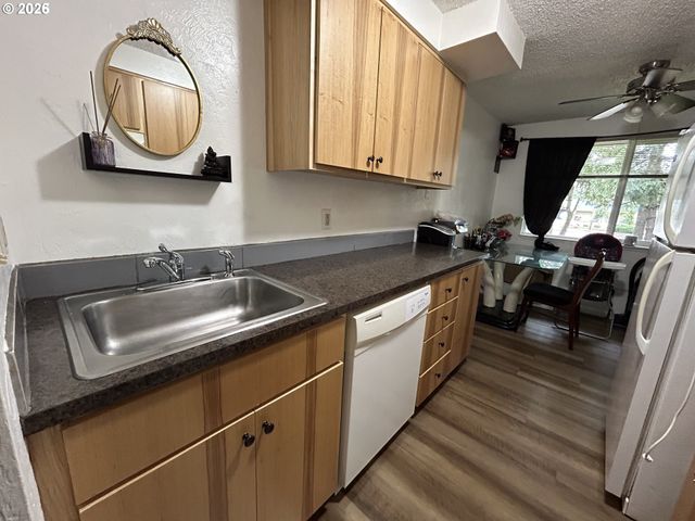 5495 A Units 69-72 St, Springfield, OR 97478