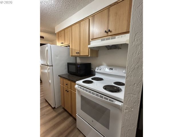 5495 A Units 69-72 St, Springfield, OR 97478