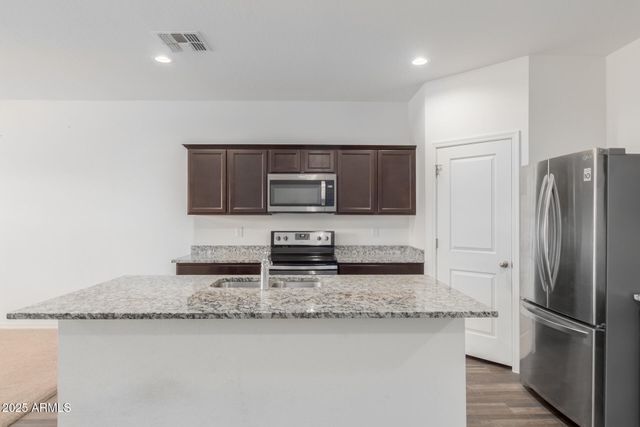 2415 E San Miguel Drive, Casa Grande, AZ 85194