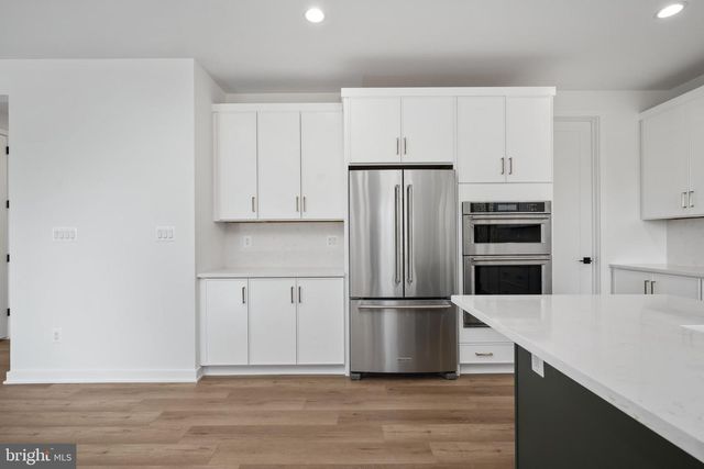 23206 PARKSIDE VILLAGE CIR, Aldie, VA 20105