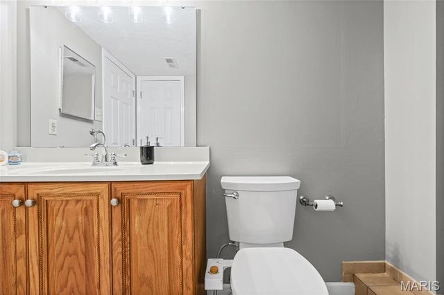 1307 Prospect Village Lane F, Ballwin, MO 63021