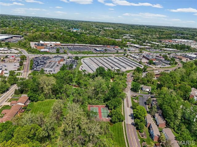 1307 Prospect Village Lane F, Ballwin, MO 63021