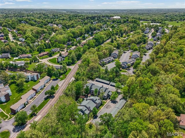 1307 Prospect Village Lane F, Ballwin, MO 63021