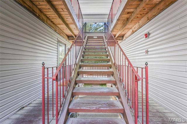 1307 Prospect Village Lane F, Ballwin, MO 63021