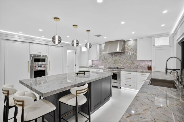 3316 NE 37th St, Fort Lauderdale, FL 33308