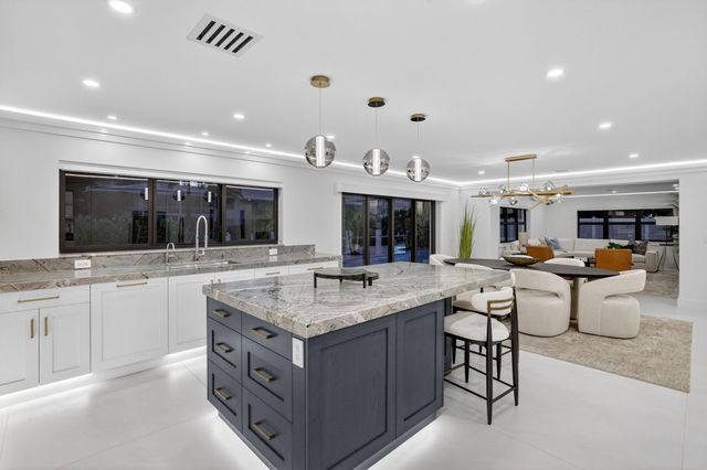 3316 NE 37th St, Fort Lauderdale, FL 33308