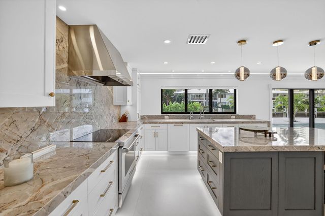 3316 NE 37th St, Fort Lauderdale, FL 33308