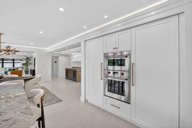 3316 NE 37th St, Fort Lauderdale, FL 33308