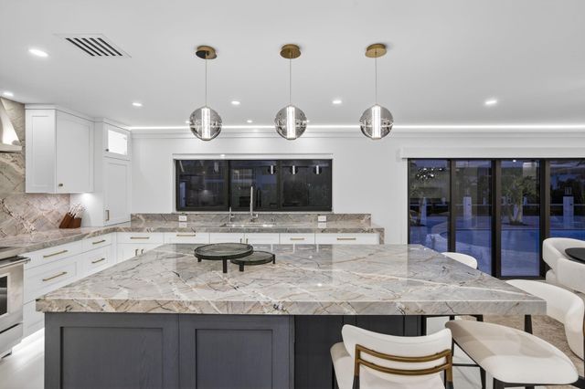 3316 NE 37th St, Fort Lauderdale, FL 33308