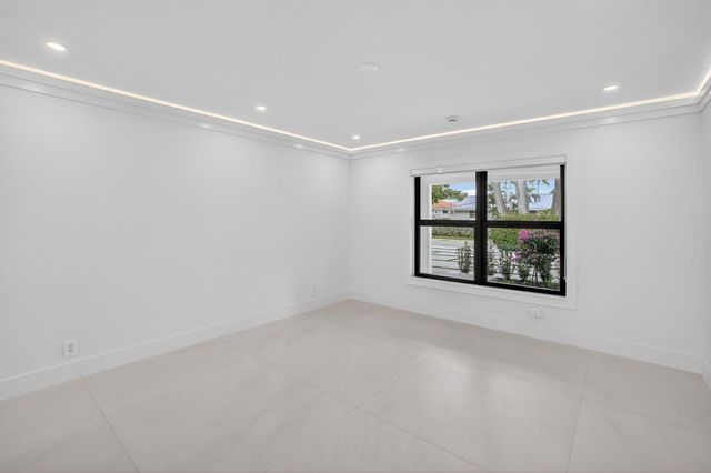 3316 NE 37th St, Fort Lauderdale, FL 33308