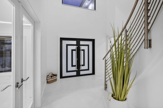 3316 NE 37th St, Fort Lauderdale, FL 33308