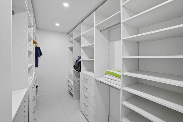 3316 NE 37th St, Fort Lauderdale, FL 33308