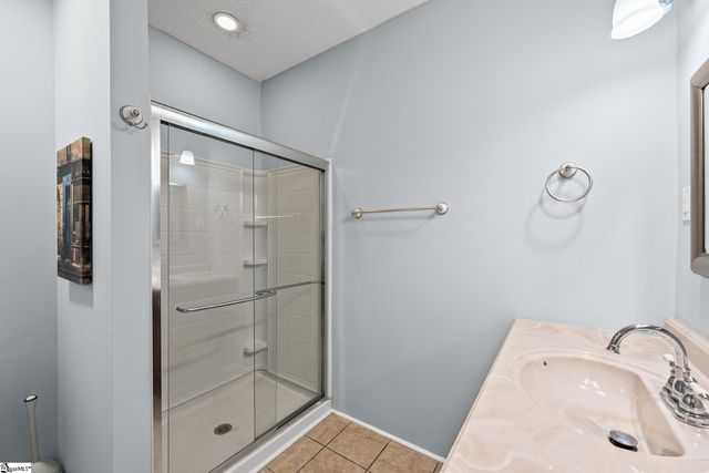309 N Adair Street, Clinton, SC 29325