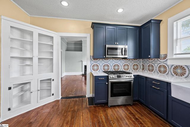 309 N Adair Street, Clinton, SC 29325