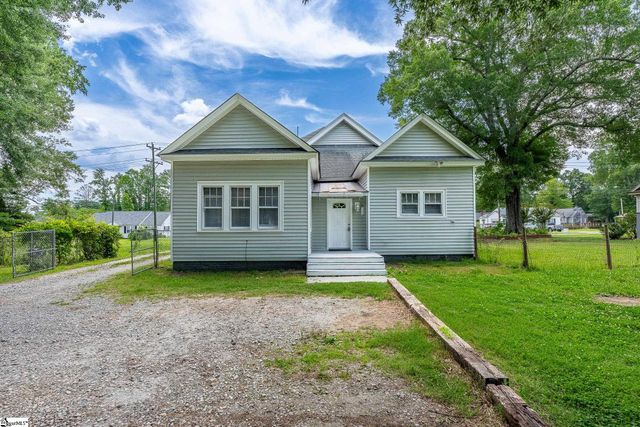 309 N Adair Street, Clinton, SC 29325