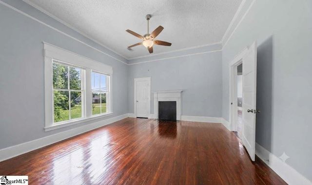 309 N Adair Street, Clinton, SC 29325