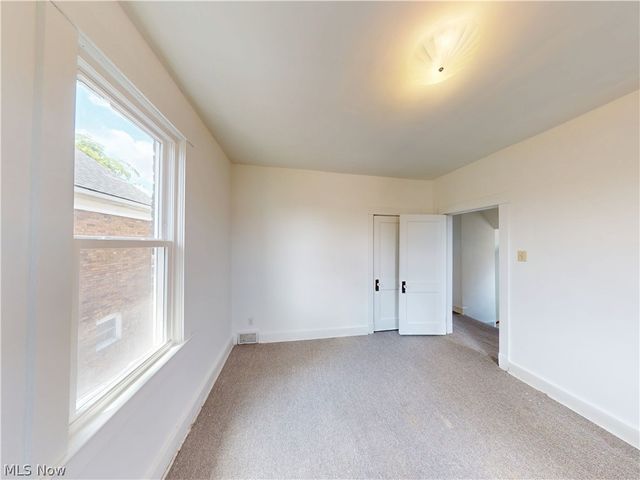 736 Oakmont Avenue, Steubenville, OH 43952