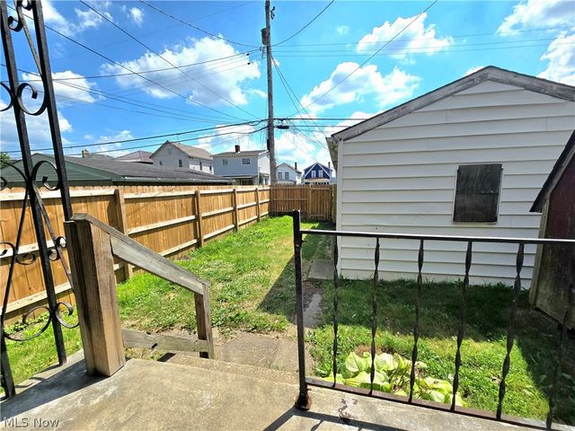 736 Oakmont Avenue, Steubenville, OH 43952