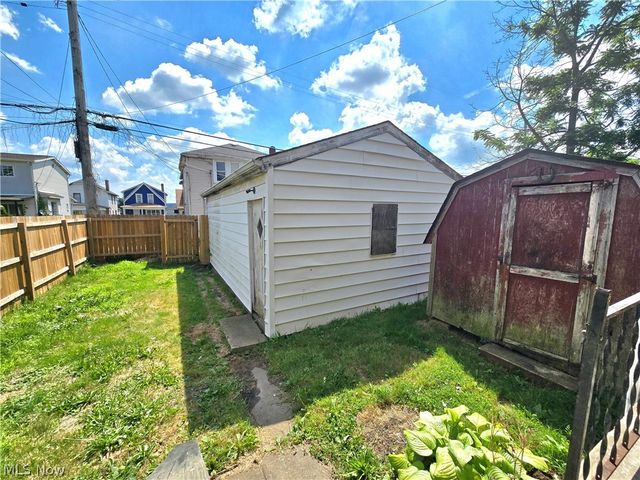 736 Oakmont Avenue, Steubenville, OH 43952