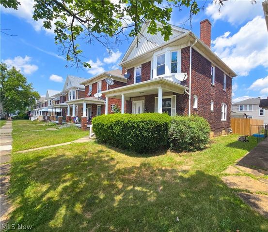 736 Oakmont Avenue, Steubenville, OH 43952