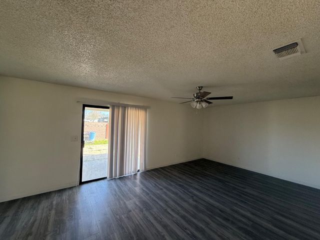 16385 N D Street, Madera, CA 93638