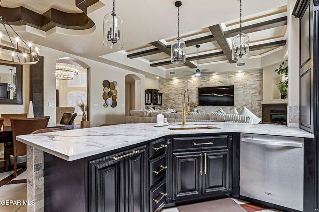 899 Cortona Place, El Paso, TX 79928